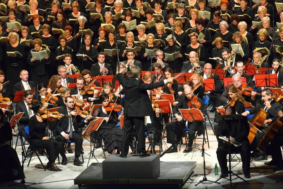 L'Orchestre de la Morinie en concert, avec chœur